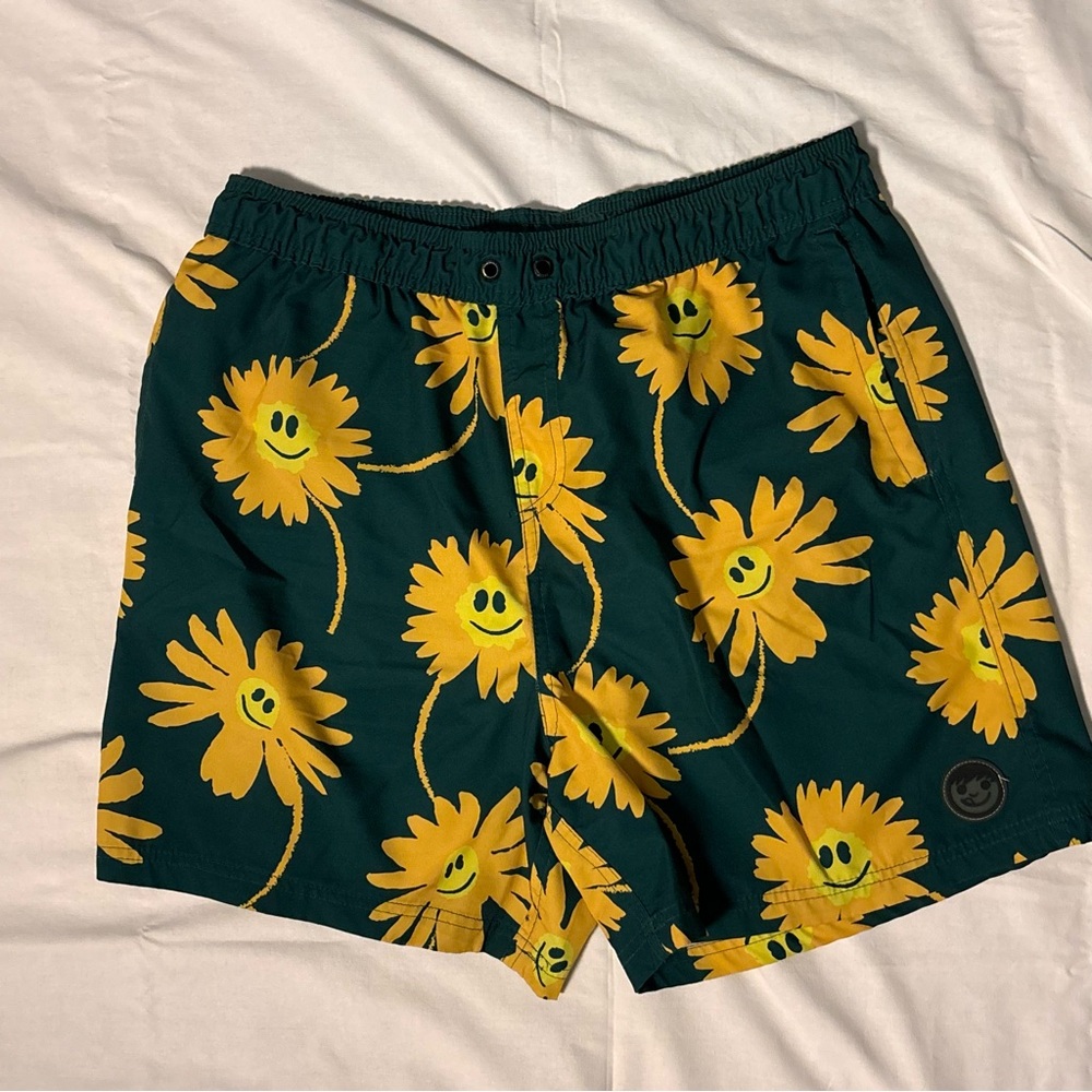Neff Men Swim Trunks XL Green Smiling Yellow Sunflowers Mesh Pockets